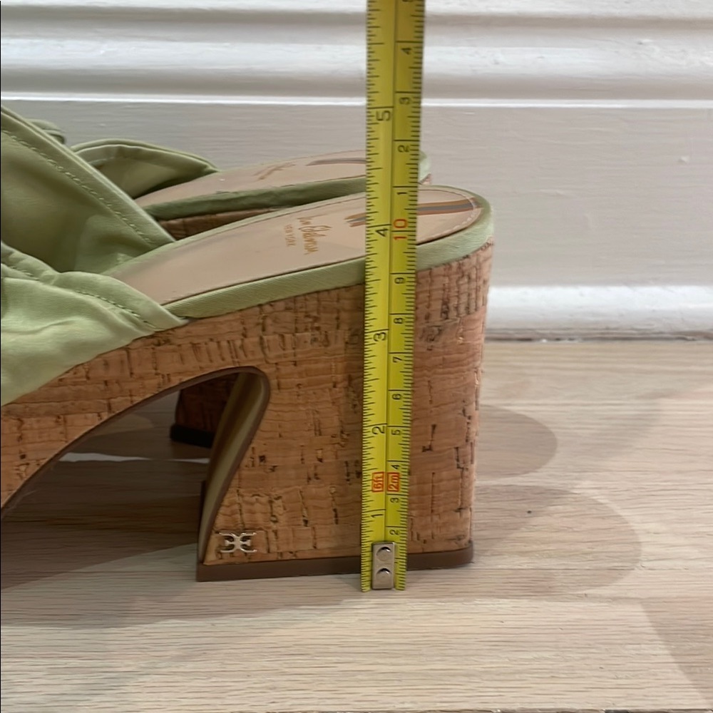 Sam Edelman Green Wedge Sandals - Picture 9 of 10